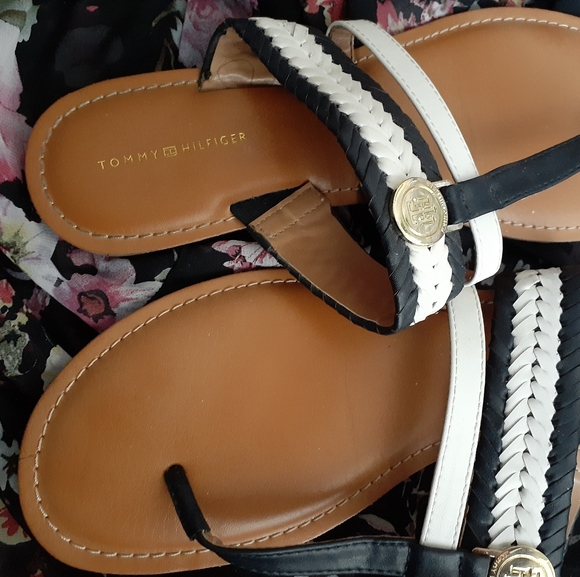 Tommy Hilfiger Sandals - Picture 3 of 3